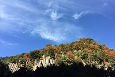 屏風岩(びょうぶいわ)